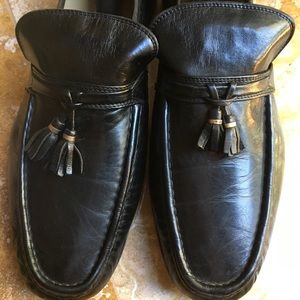 All leather men’s loafers
